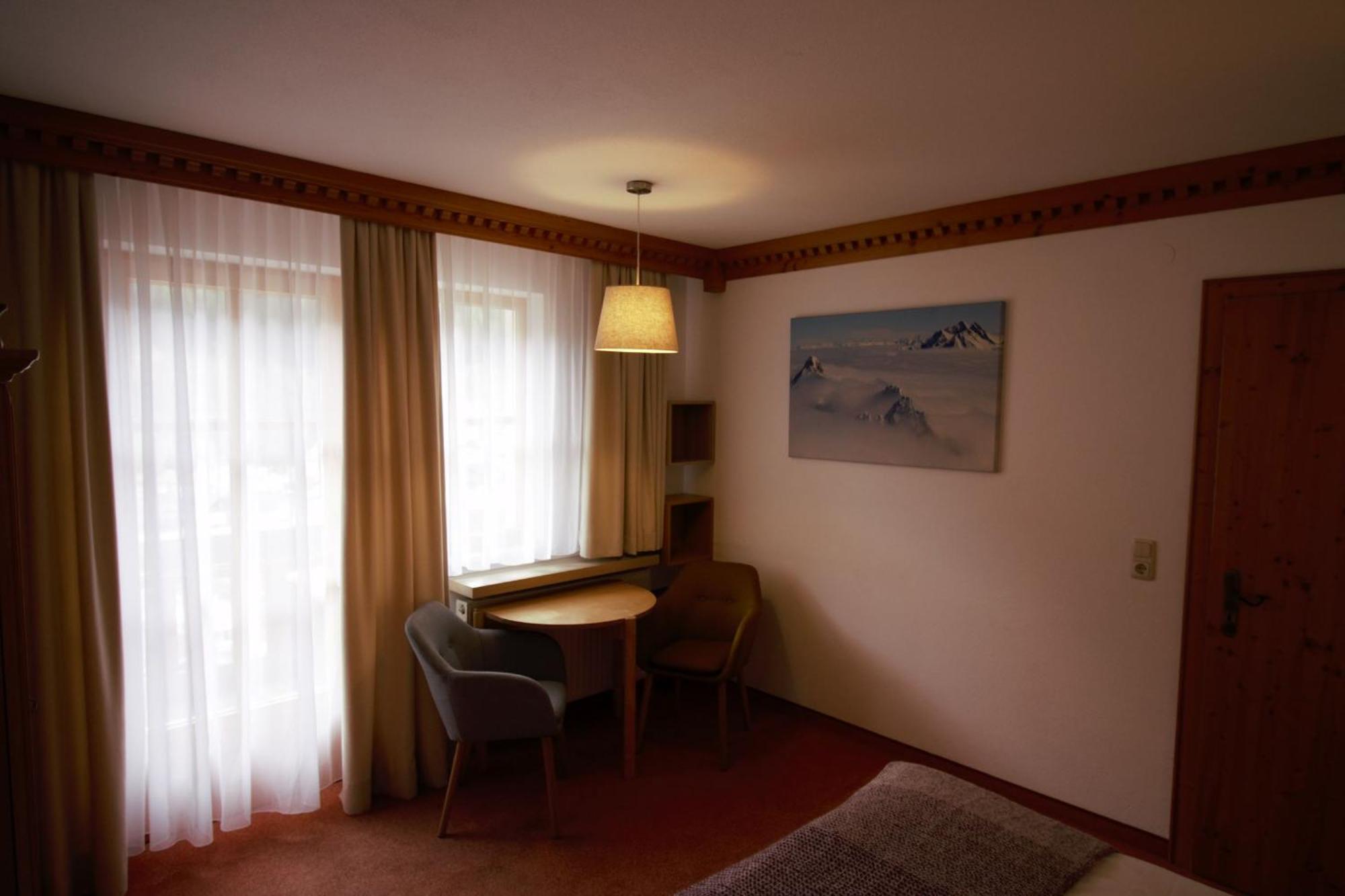 Aparthotel Alpin Life Sankt Anton am Arlberg Exterior photo